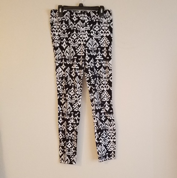 Aztec Leggings - Picture 2 of 2